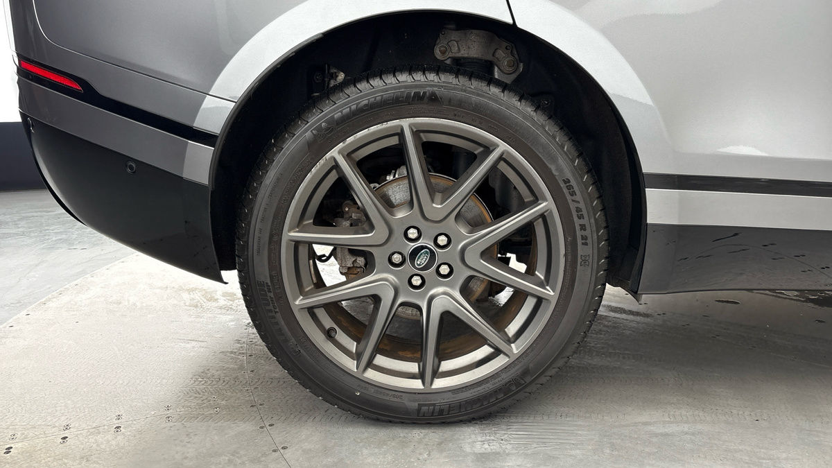 Land Rover Range Rover Velar Image 10