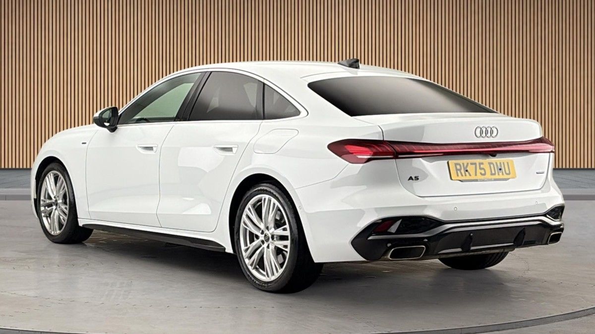 Audi A5 Image 2