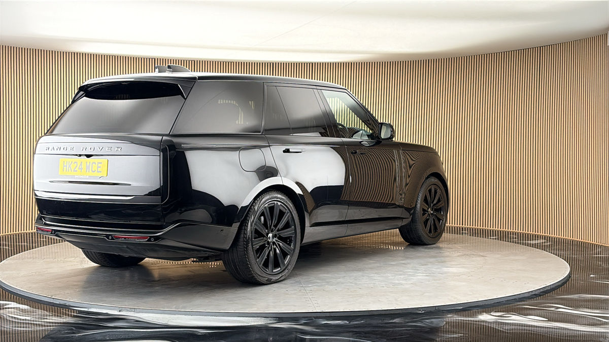 More views of Land Rover Range Rover