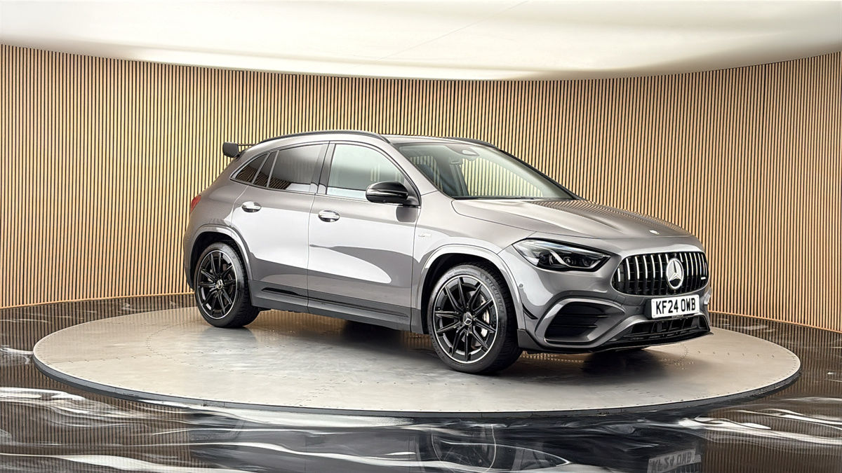 More views of Mercedes-Benz GLA
