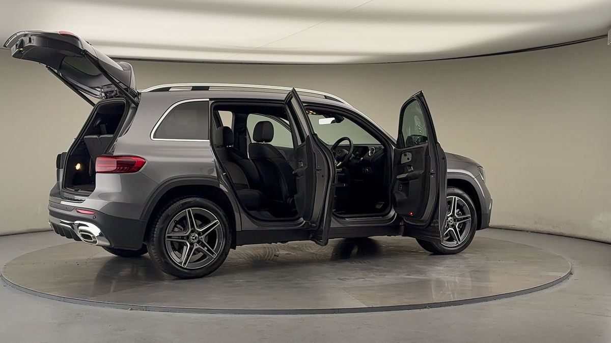 More views of Mercedes-Benz GLB