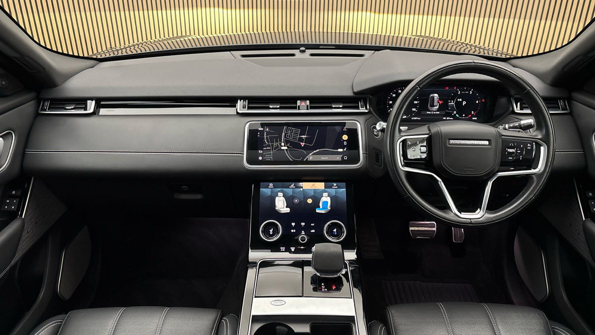 Land Rover Range Rover Velar Image 12