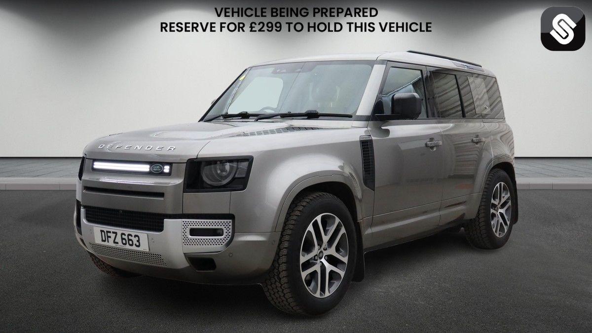 Land Rover Defender 110 Image 2