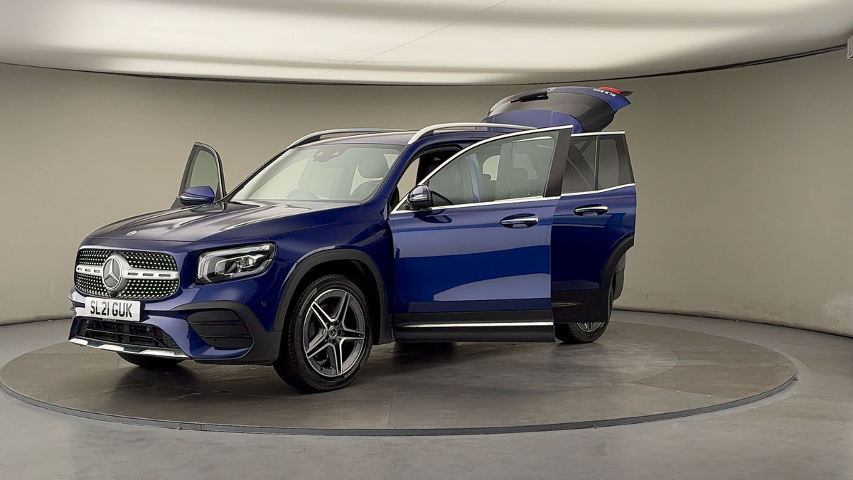 More views of Mercedes-Benz GLB