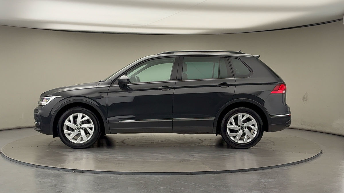 Volkswagen Tiguan Image 15