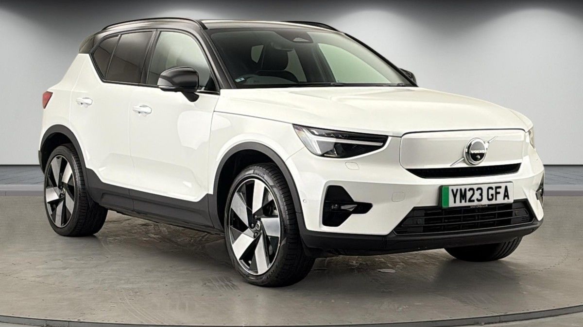 Volvo XC40 Sticky Header Image