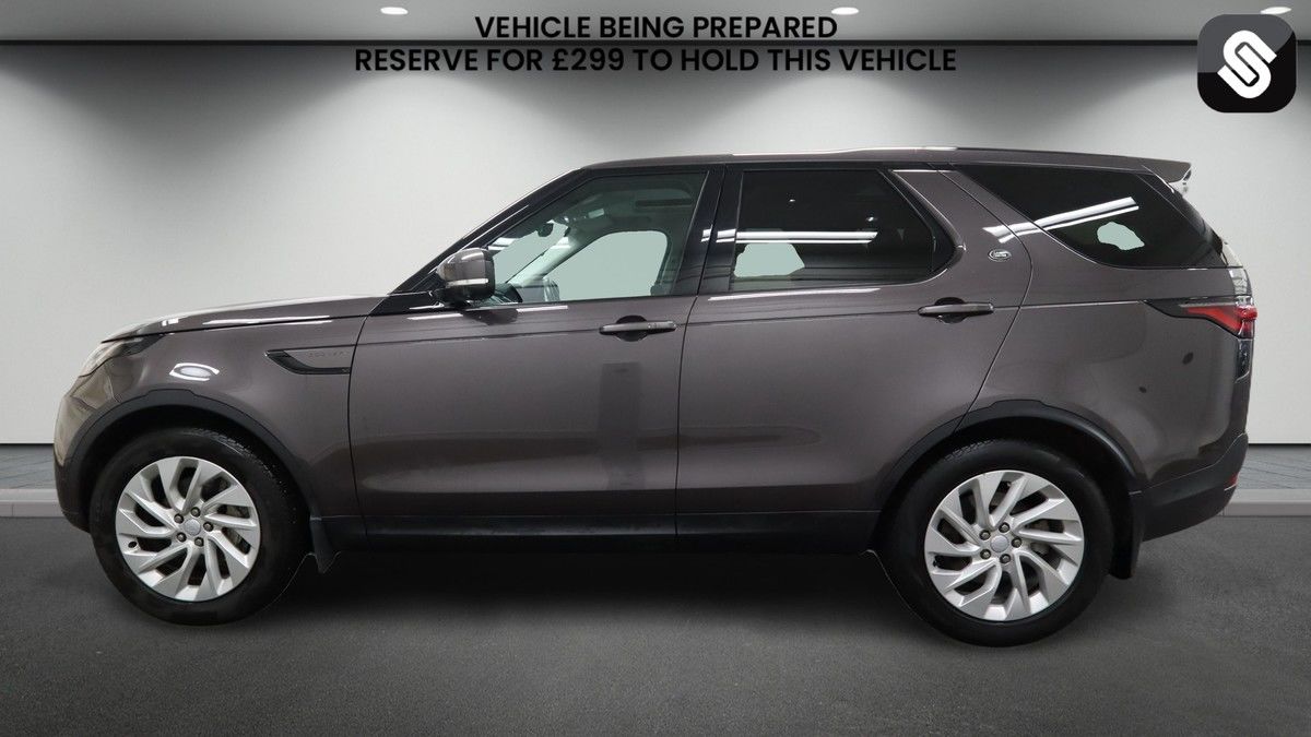 Land Rover Discovery Image 6