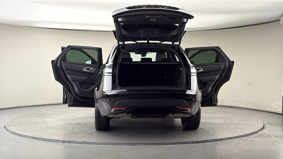 More views of Land Rover Range Rover Velar