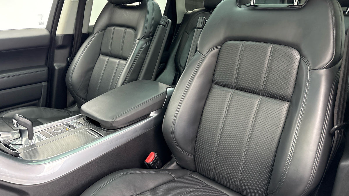 Land Rover Range Rover Sport Image 7