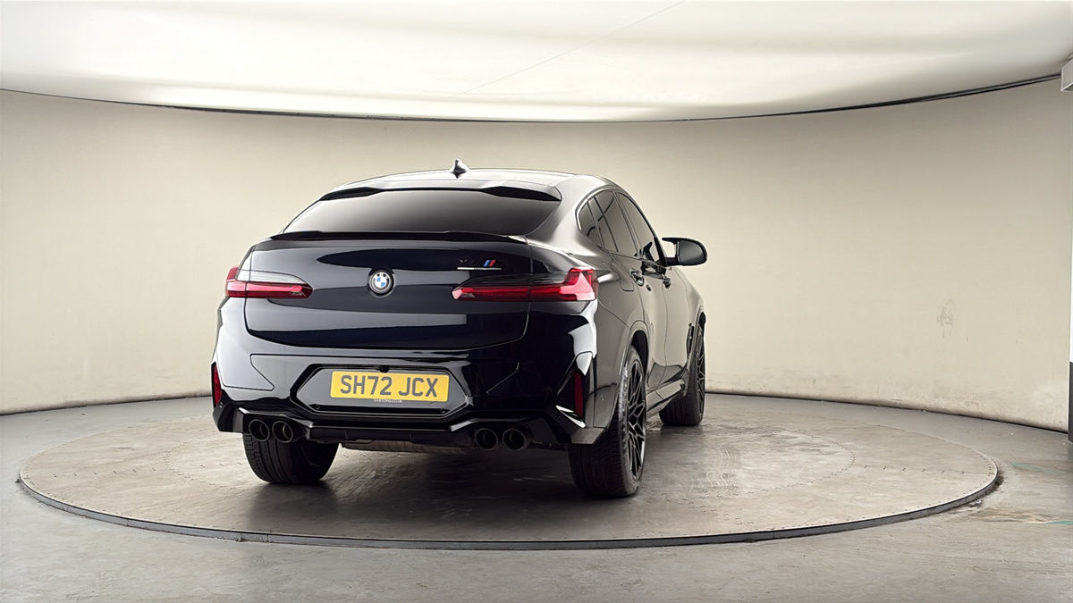 More views of BMW X4 M