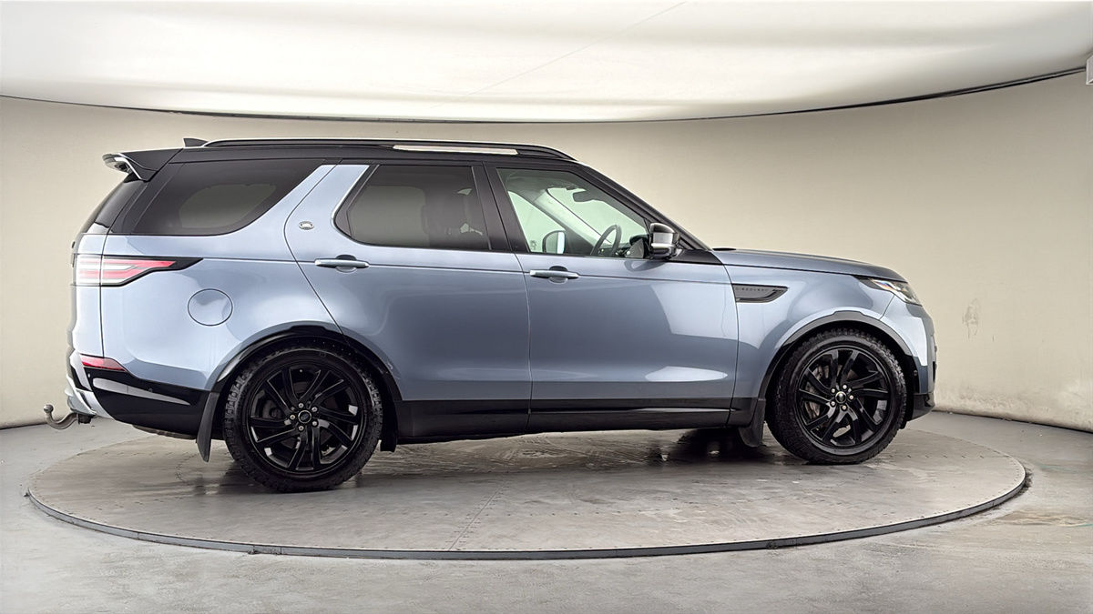 More views of Land Rover Discovery