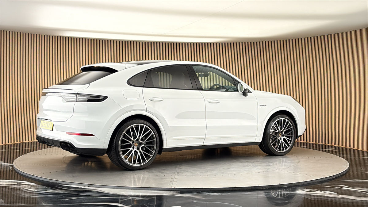 More views of Porsche Cayenne