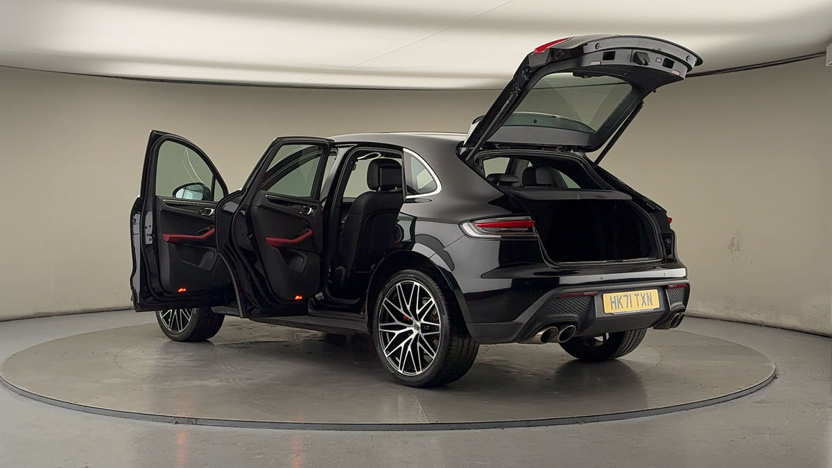 More views of Porsche Macan