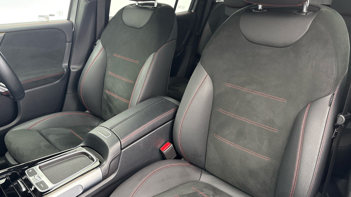 Mercedes-Benz GLB Image 7