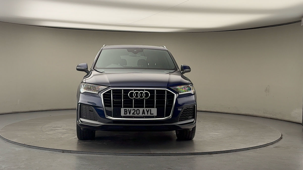 More views of Audi Q7