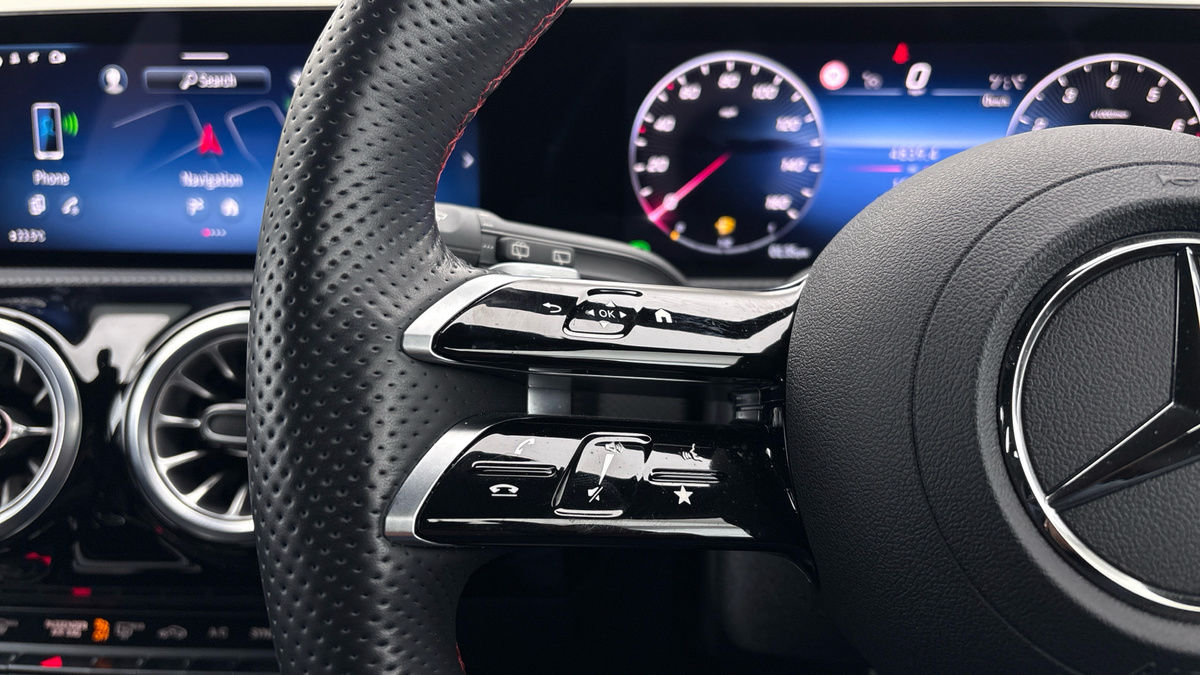 Mercedes-Benz A Class Image 13