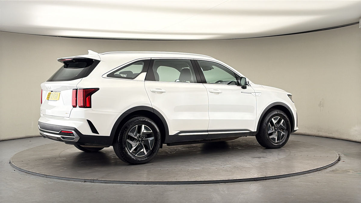 More views of Kia Sorento