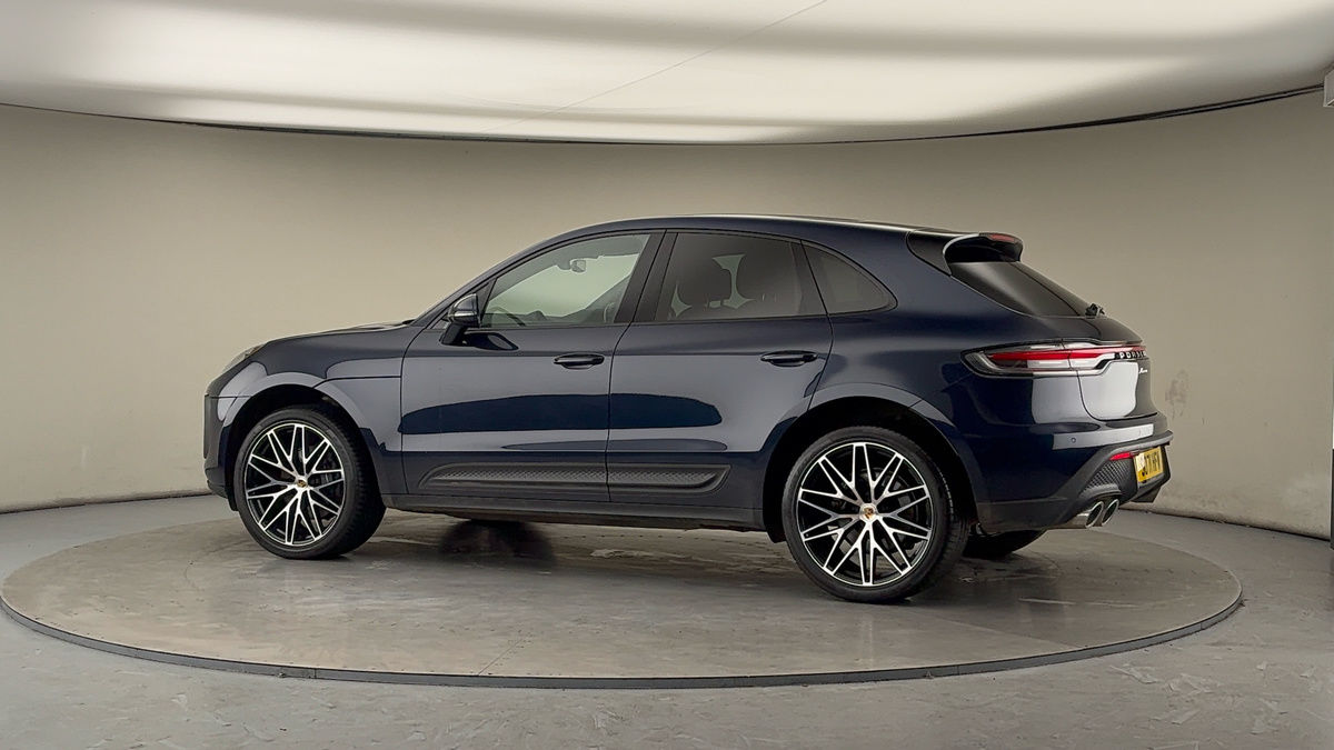 More views of Porsche Macan