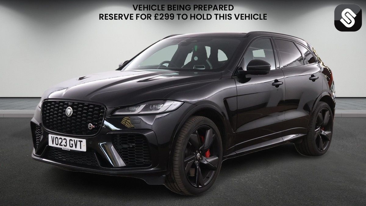 Jaguar F-PACE Image 2