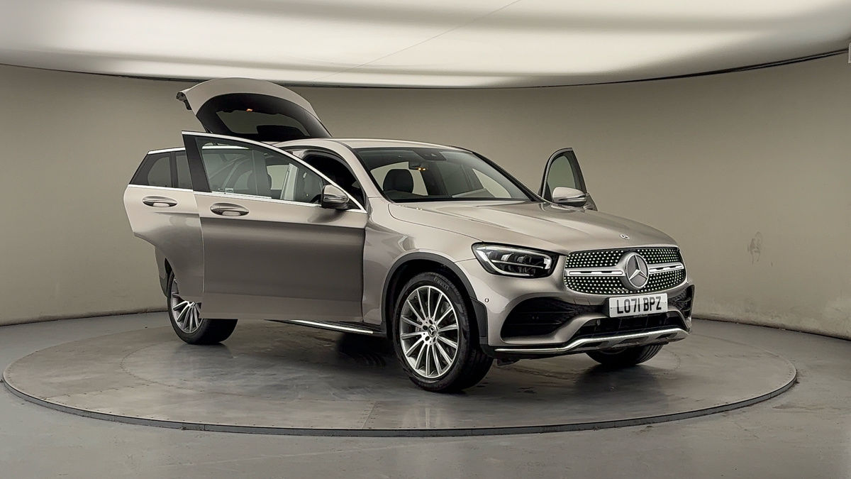 More views of Mercedes-Benz GLC