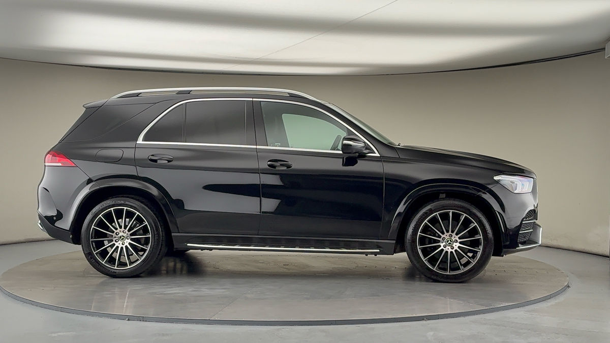 More views of Mercedes-Benz GLE