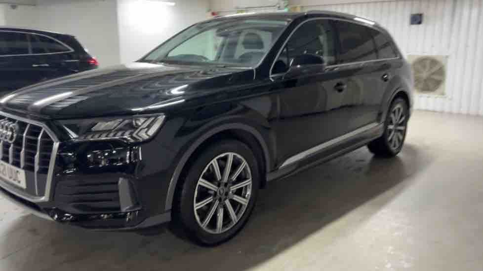 More views of Audi Q7
