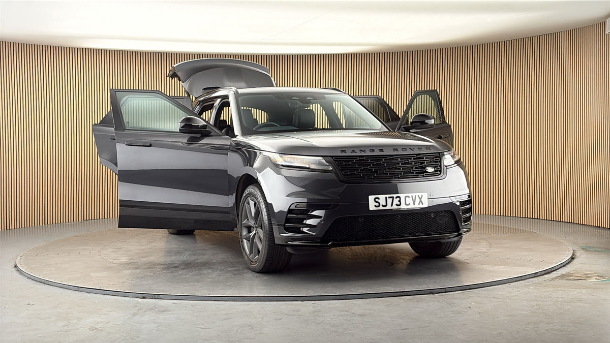 More views of Land Rover Range Rover Velar