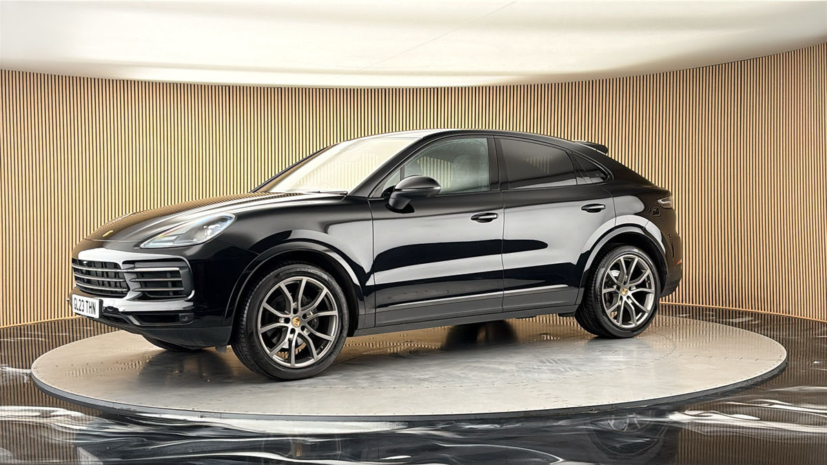 More views of Porsche Cayenne