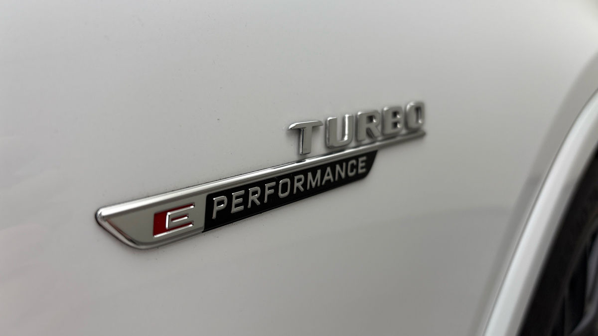 Mercedes-Benz GLC Image 25