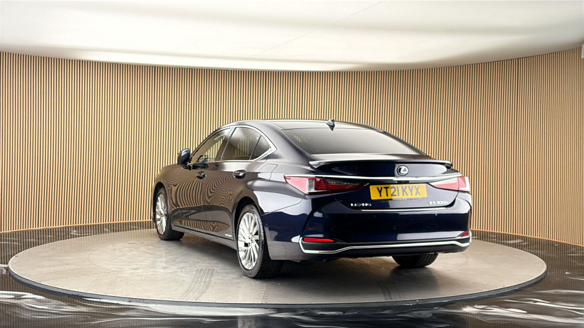 More views of Lexus ES