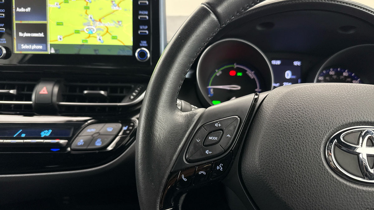 Toyota C-HR Image 13