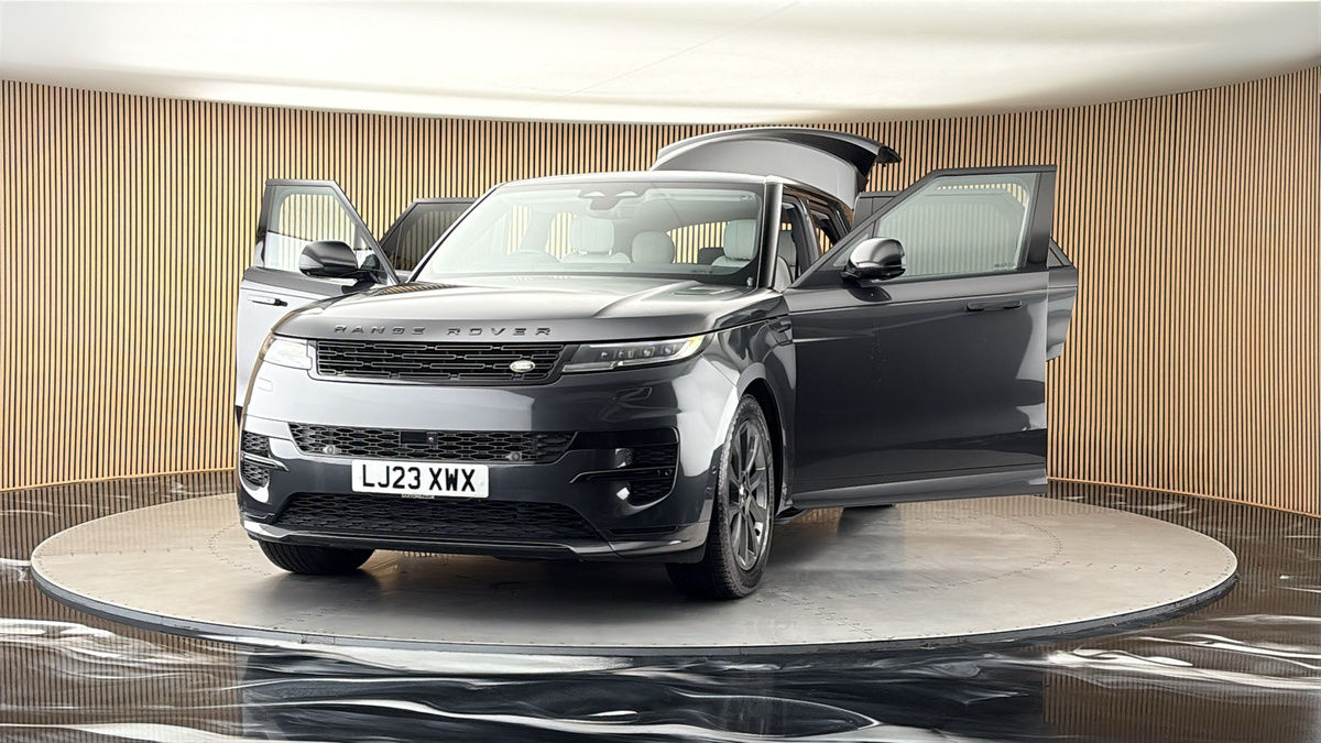 More views of Land Rover Range Rover Sport