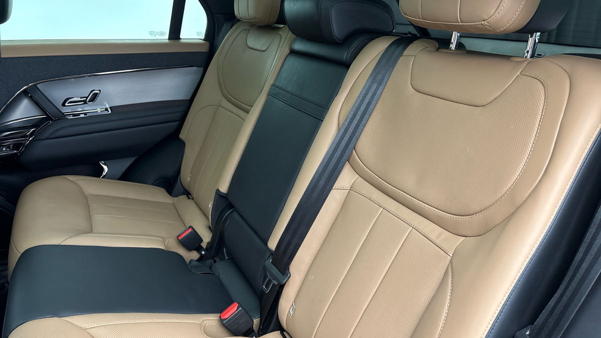 Land Rover Range Rover Sport Image 8