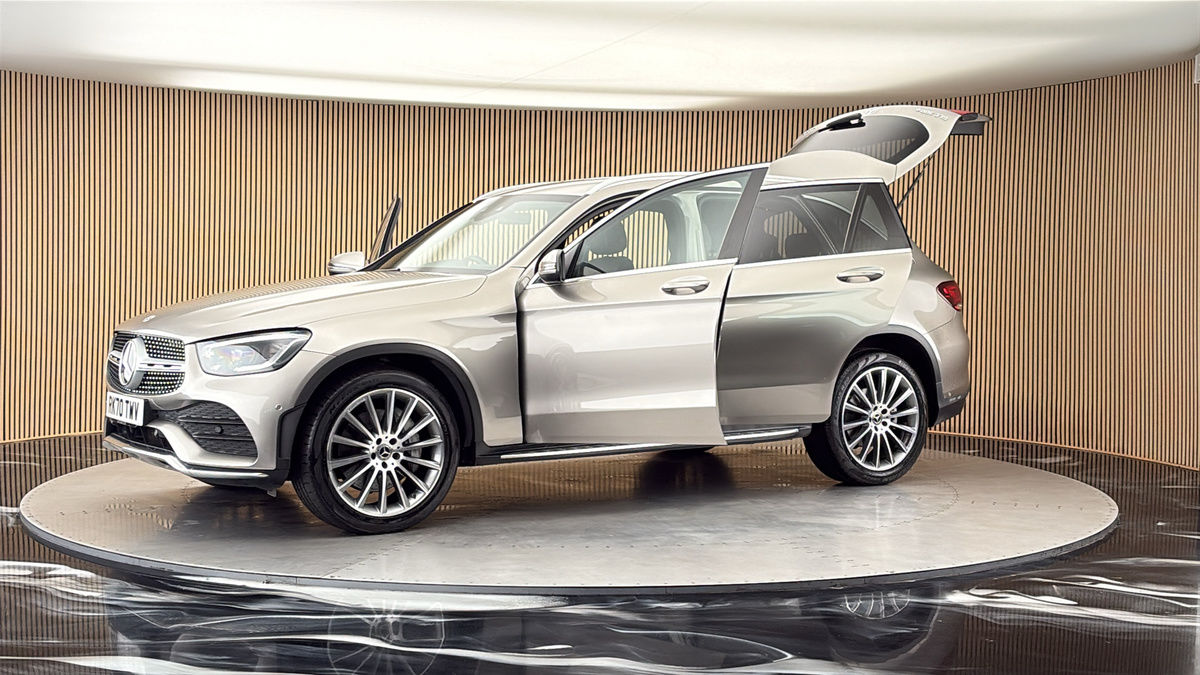More views of Mercedes-Benz GLC