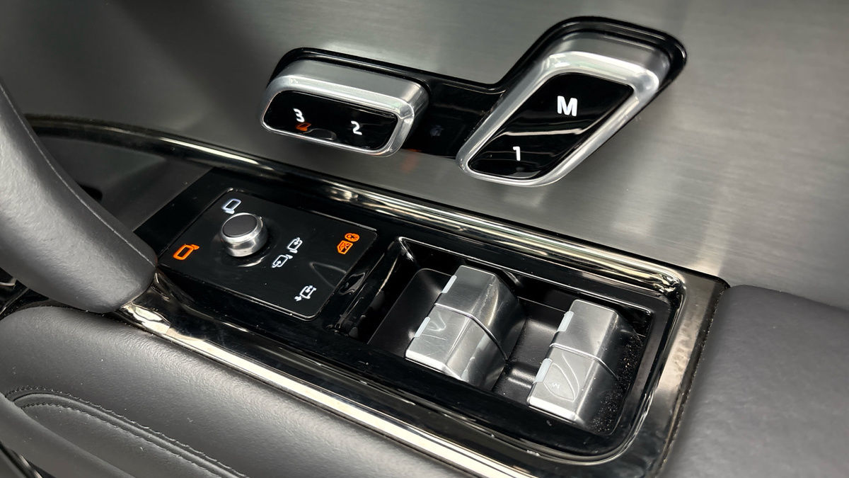 Land Rover Range Rover Sport Image 25
