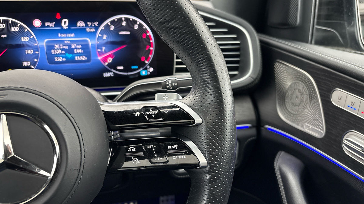Mercedes-Benz GLS Image 14