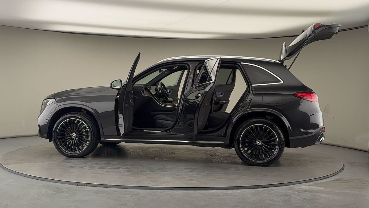 More views of Mercedes-Benz GLC