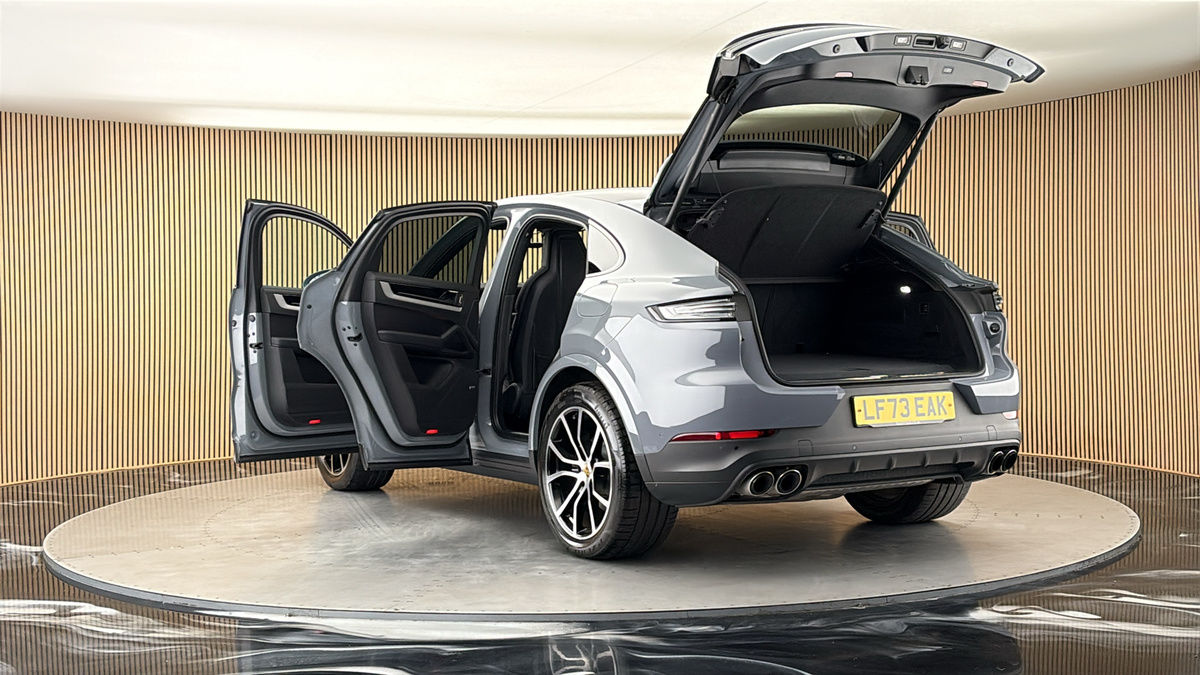 Porsche Cayenne Image 23