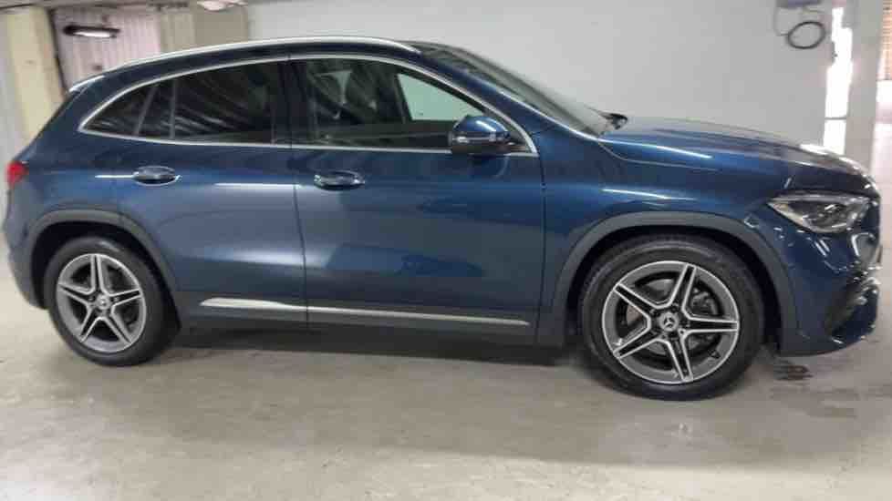 More views of Mercedes-Benz GLA