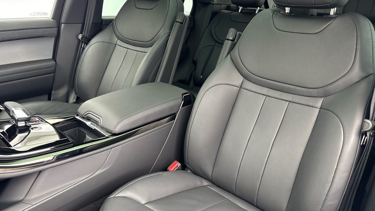 Land Rover Range Rover Sport Image 7