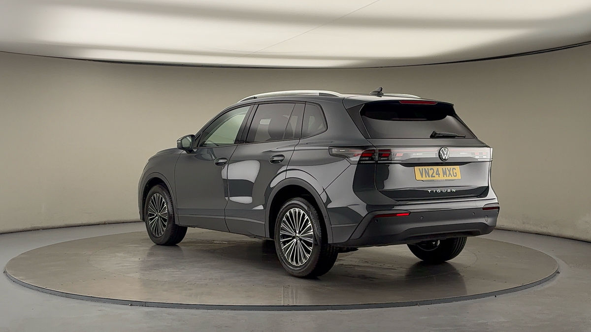 Volkswagen Tiguan Image 2