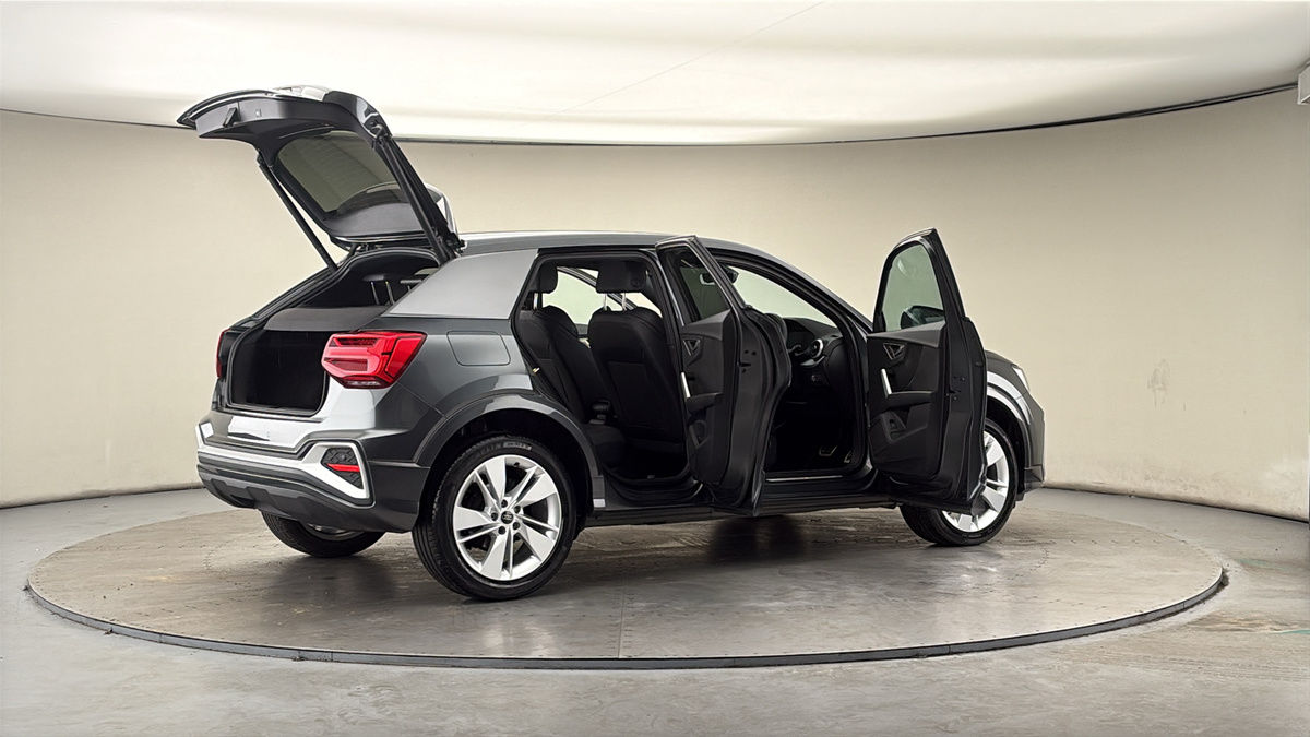 More views of Audi Q2