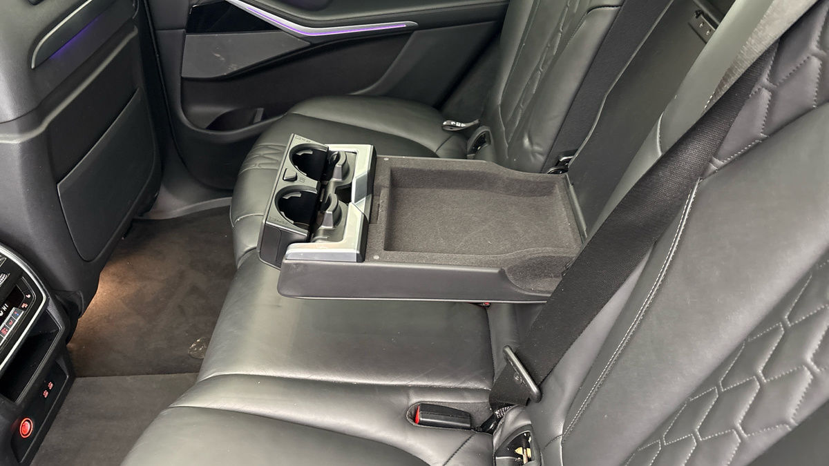 BMW X7 Image 9