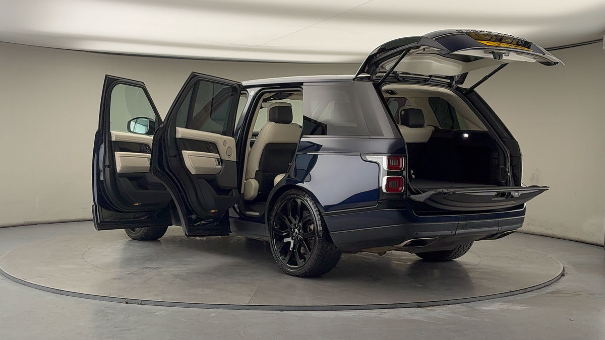 More views of Land Rover Range Rover