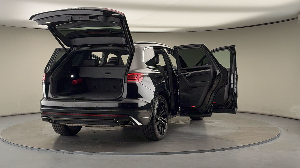 More views of Volkswagen Touareg