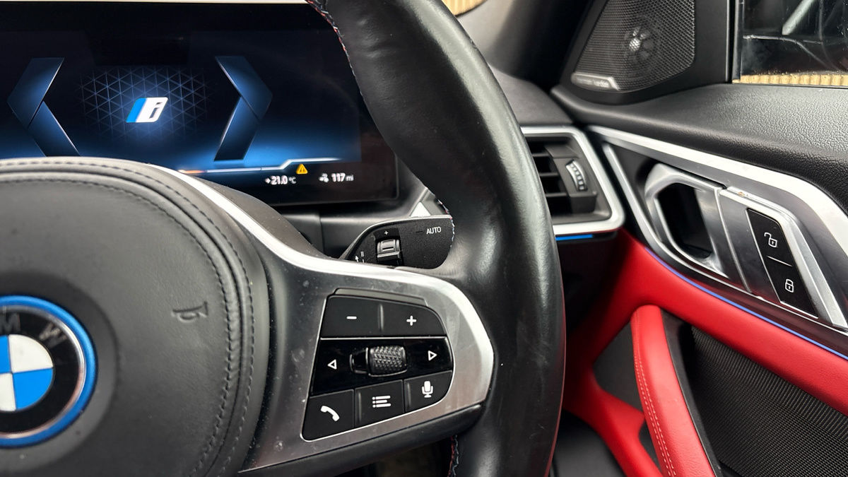More views of BMW i4