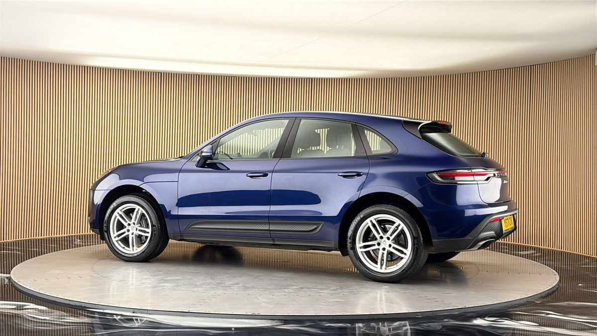 More views of Porsche Macan