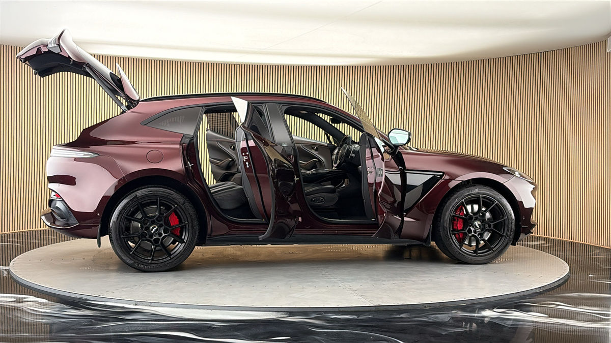 More views of Aston Martin DBX
