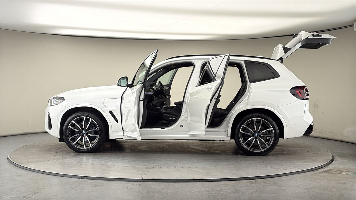 More views of BMW X3