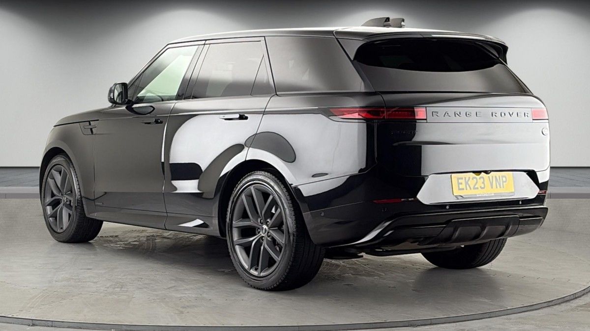 Land Rover Range Rover Sport Image 2